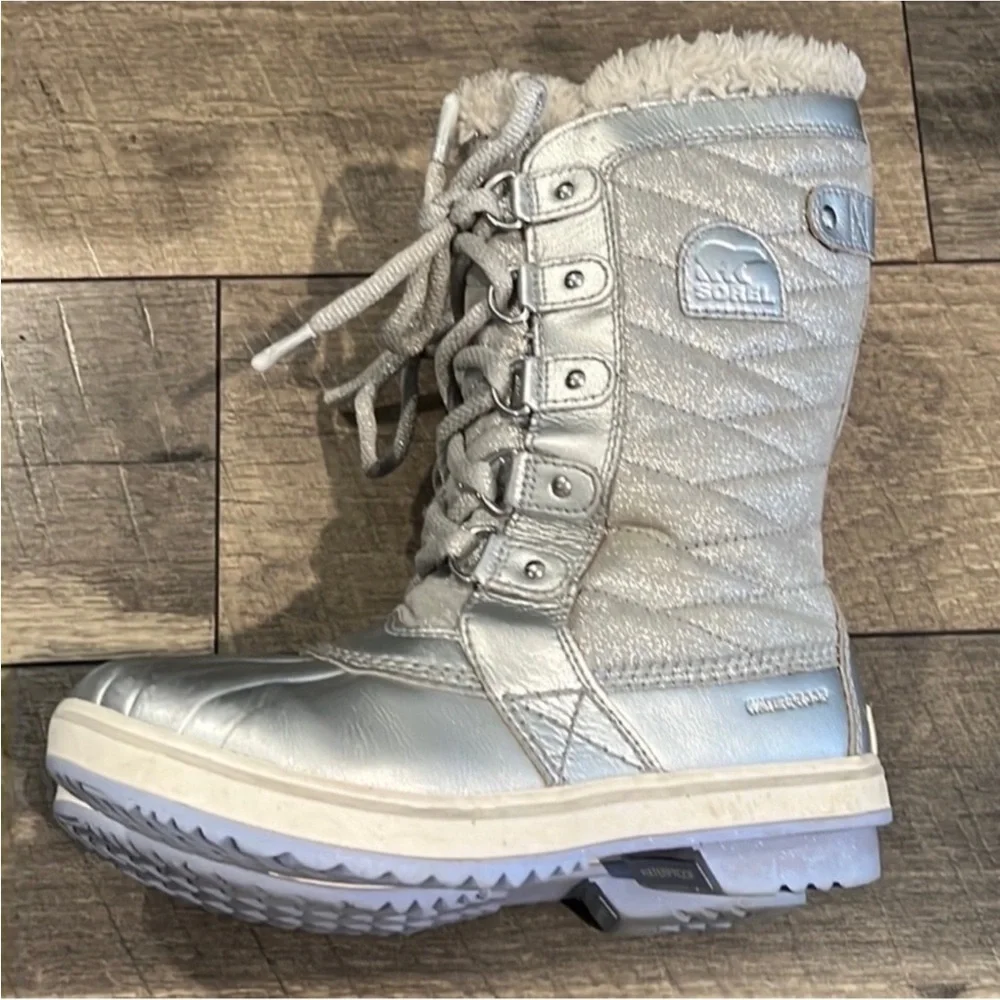 Authentic Sorel signature designer little girls waterproof winter boots sz 4
